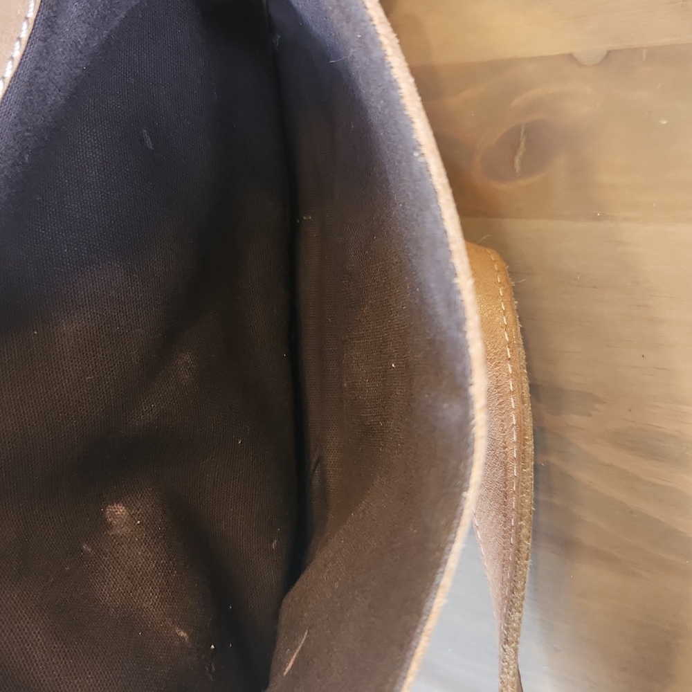 Bed Stu Leather Crossbody/Backpack Bag - Picture 5 of 12